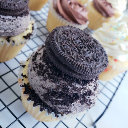 Oreo Cookie Lover Cupcake - Moist vanilla cupcakes topped with Oreo Buttercream frosting and an Oreo Cookie