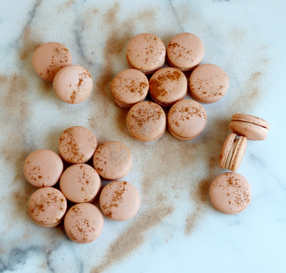 cinnamon macarons