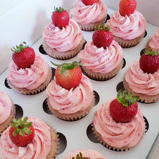 Strawberries N Cream Cupcakes